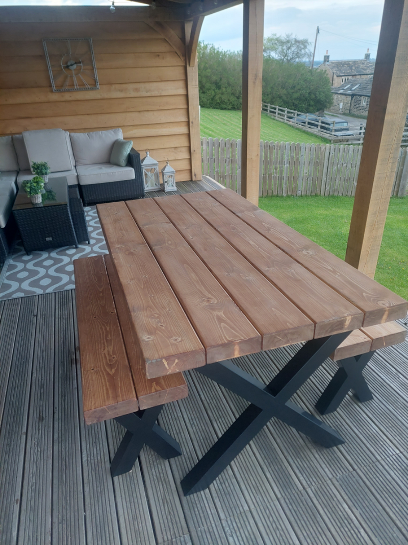 Outdoor Chunky Dining Table (3")