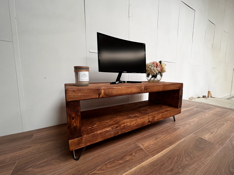 3" Chunky TV Stand